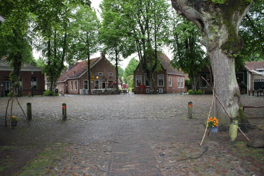 Vesting Hotel